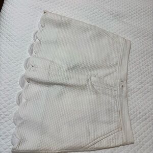 Lilly Pulitzer White Scalloped Skort